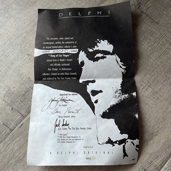 Elvis Presley “King of Las Vegas” Plate - Picture 4 of 7